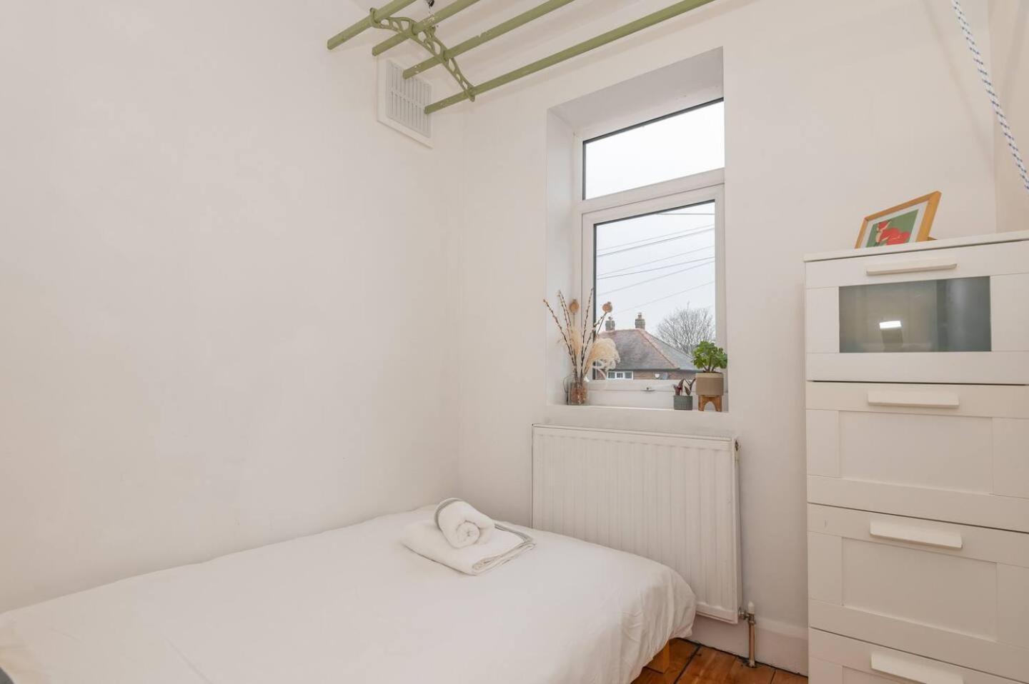 Holiday home Pass The Keys Urban Charm - Near Headingley - Driveway Parking *