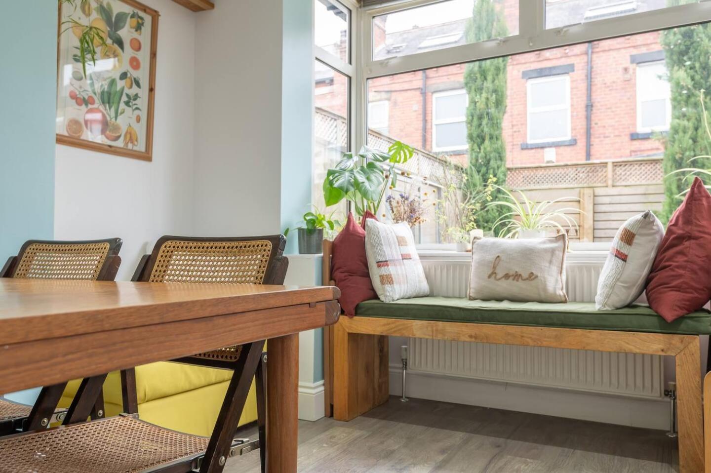 Holiday home Pass The Keys Urban Charm - Near Headingley - Driveway Parking